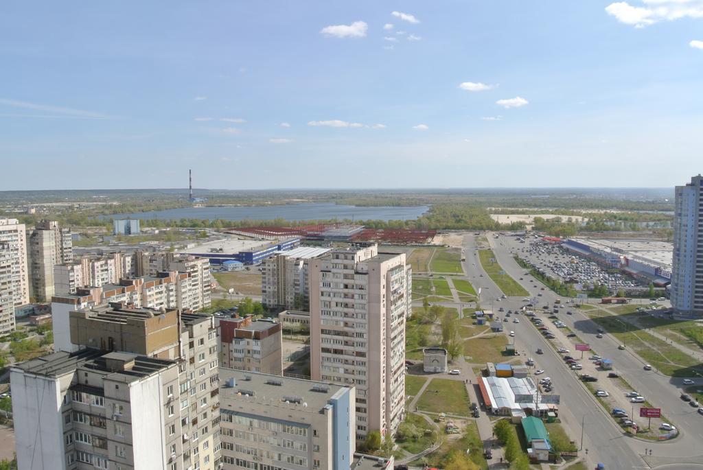 Panoramic View Apartment Poznyaky Kiev Eksteriør billede